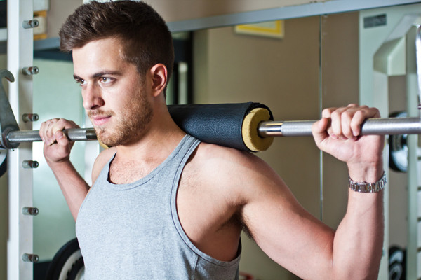 back_strain_heavy_lifting